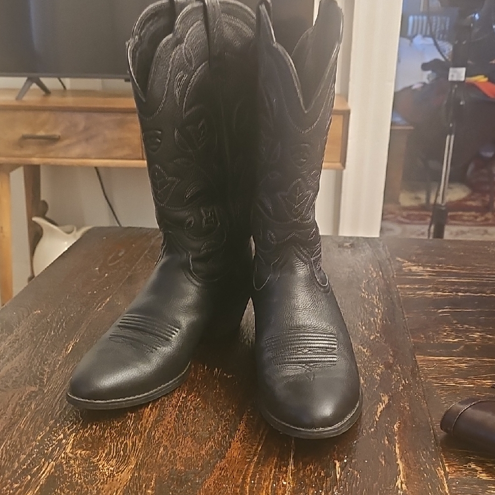Ariat Black Western Leather Boots Like New 8.5 C